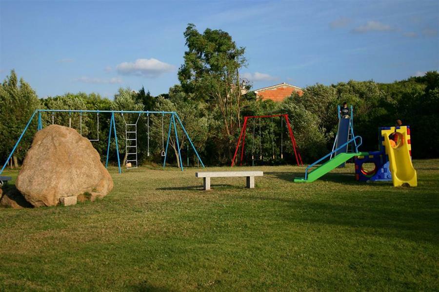La Mitica 99 del Portolaconia Residence Cannigione Eksteriør billede