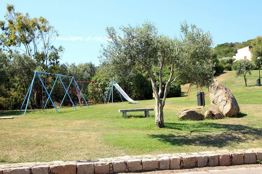 La Mitica 99 del Portolaconia Residence Cannigione Eksteriør billede